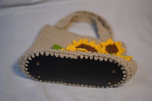 Sunflower Crochet Handbag - Image 2