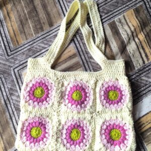 Pink Bloom Daisy Crochet Tote