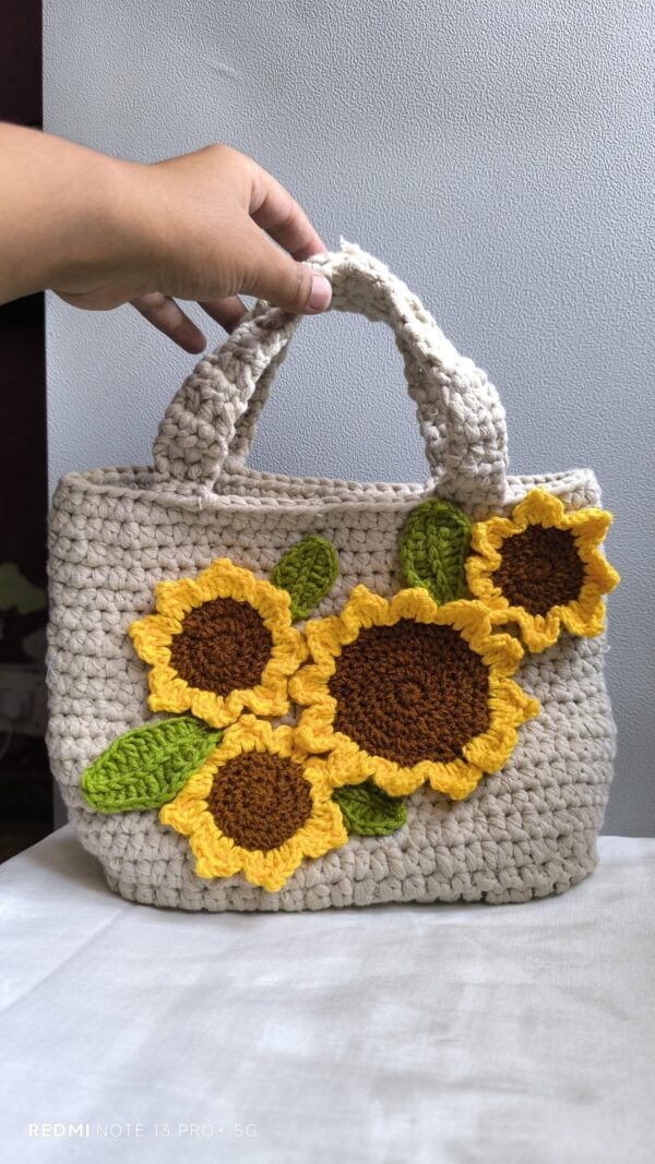 Sunflower Crochet Handbag - Image 4